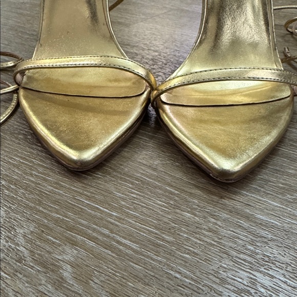 FEMME LA Los Angeles Luce Minimale Gold Strappy High Heels Size 41 - Picture 5 of 11